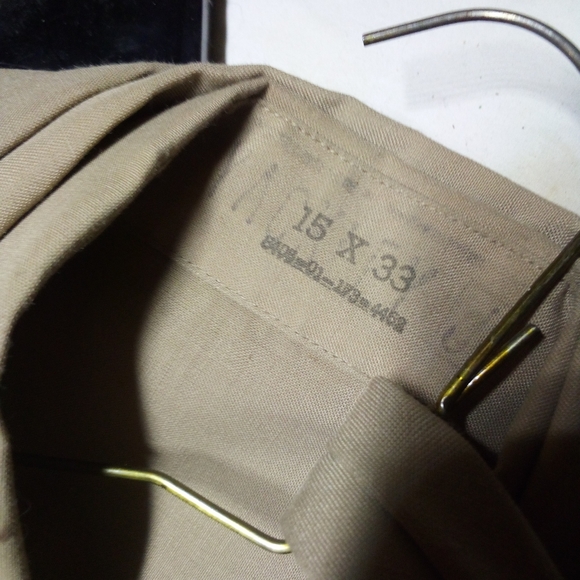 Army shirts, 1 long sleeve 3 short sleeve, and 1 tie - Picture 3 of 7